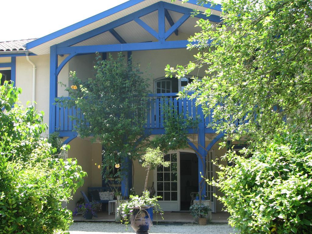 Domaine De Bassibe Panzió Ségos Kültér fotó